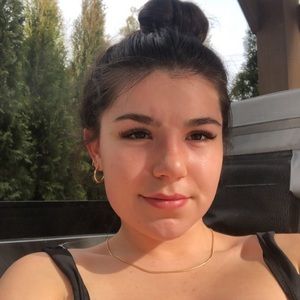 Meet your Posher, Teja